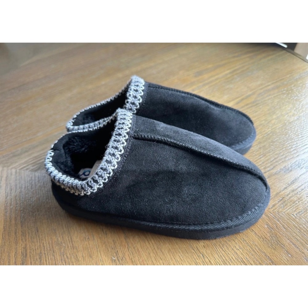 Josmo Kids Black Faux Suede Slippers Faux Fur Lined Whipstitch Trim Size 2 NEW